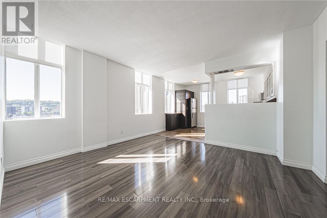 1205 - 36 James Street S, Hamilton, Ontario  L8P 4W4 - Photo 6 - X12481188