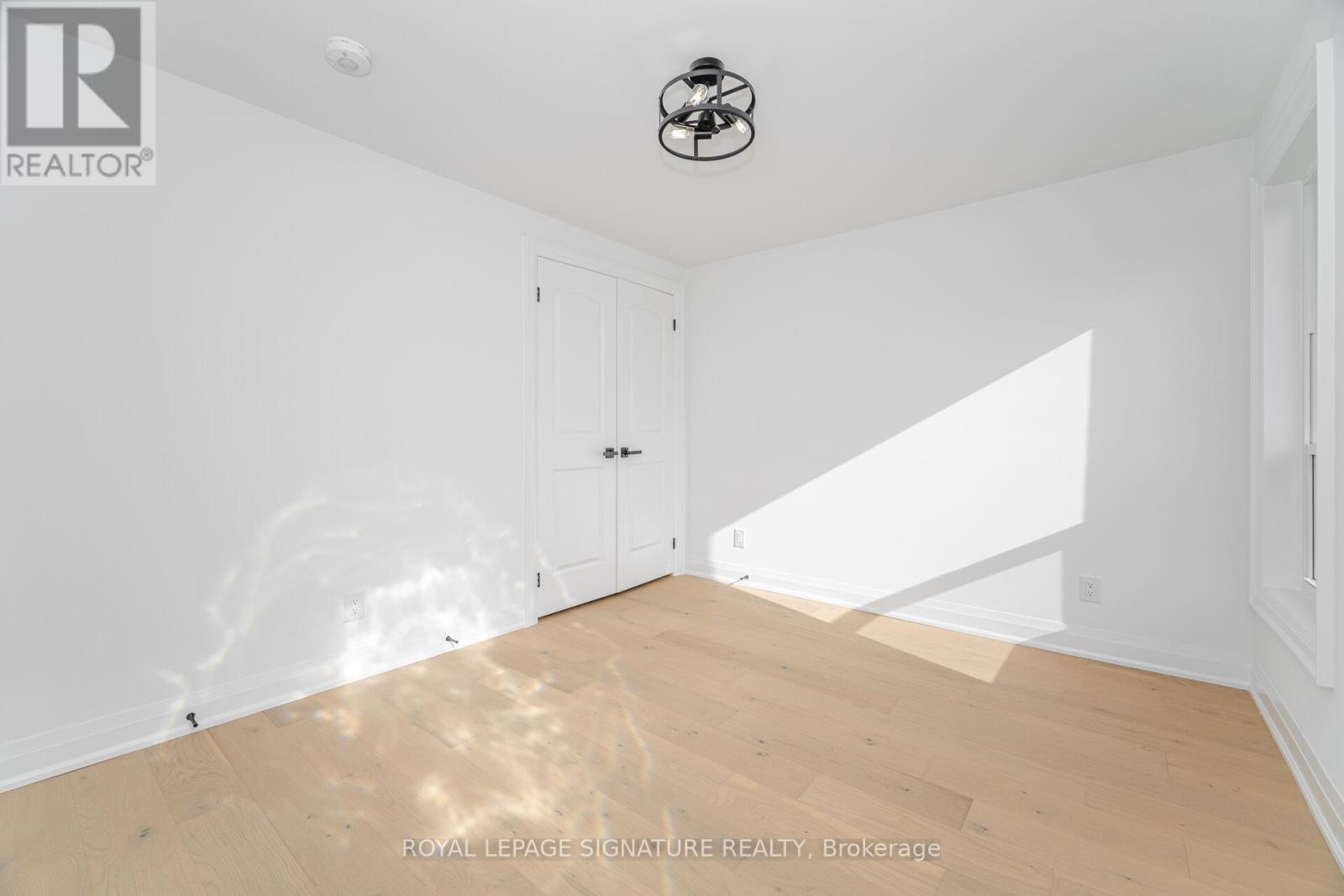 285 Charlton Avenue, Hamilton, Ontario  L8P 2E4 - Photo 17 - X12481233