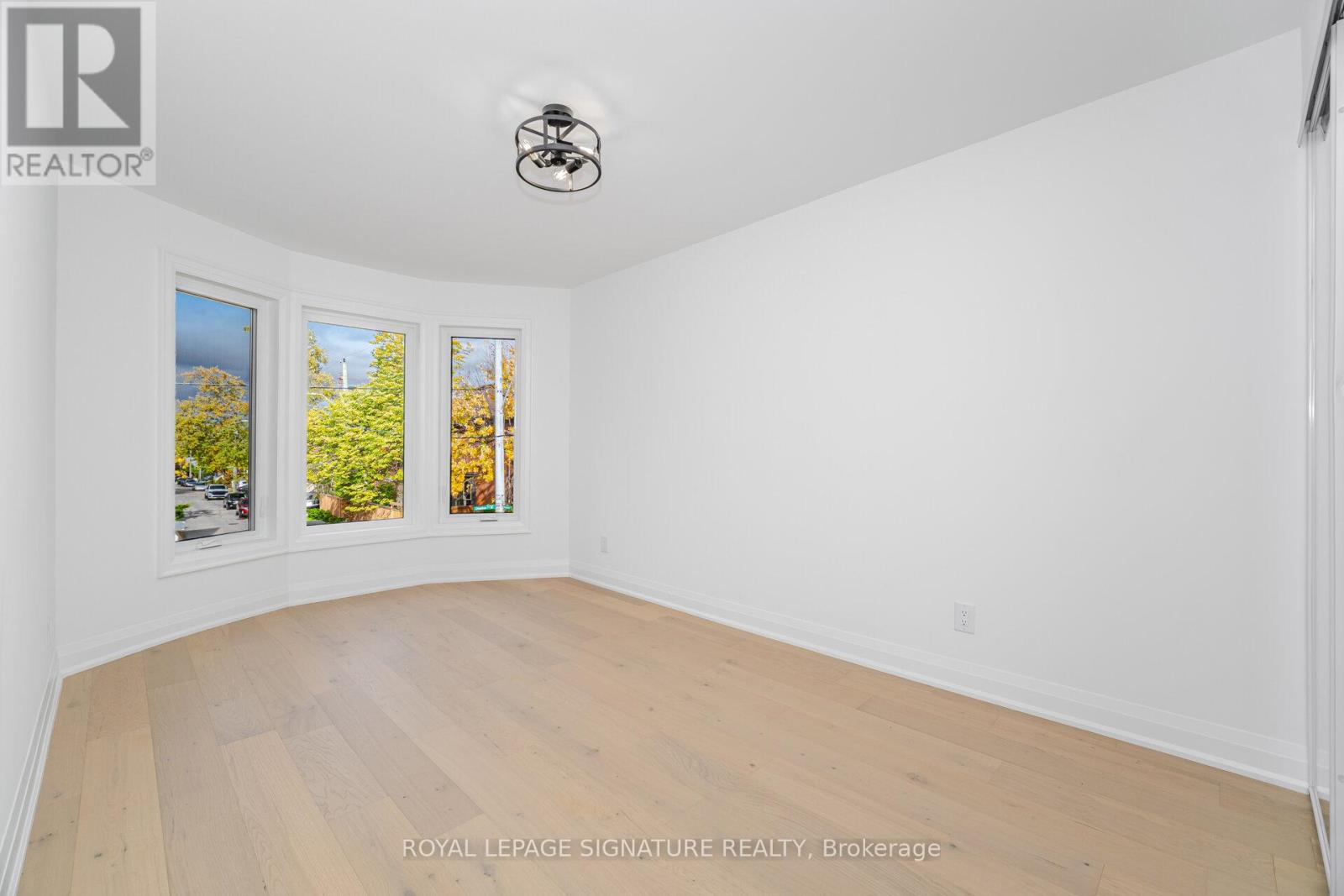 285 Charlton Avenue, Hamilton, Ontario  L8P 2E4 - Photo 23 - X12481233