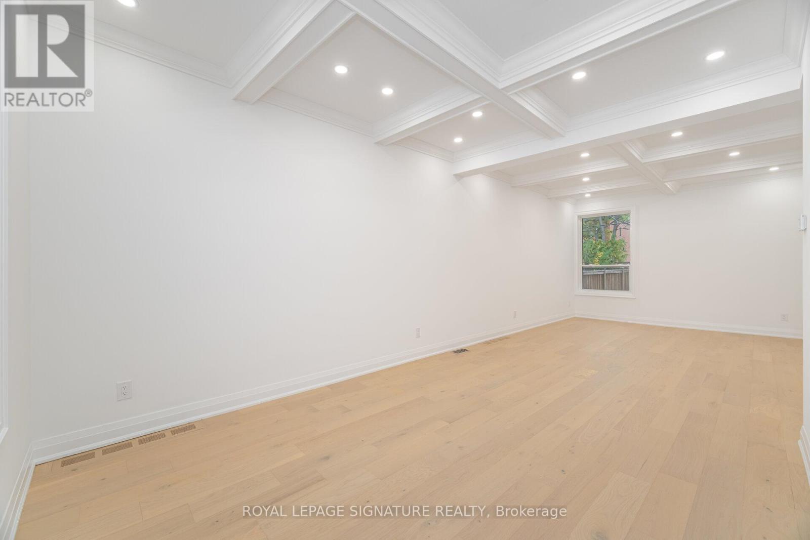 285 Charlton Avenue, Hamilton, Ontario  L8P 2E4 - Photo 6 - X12481233