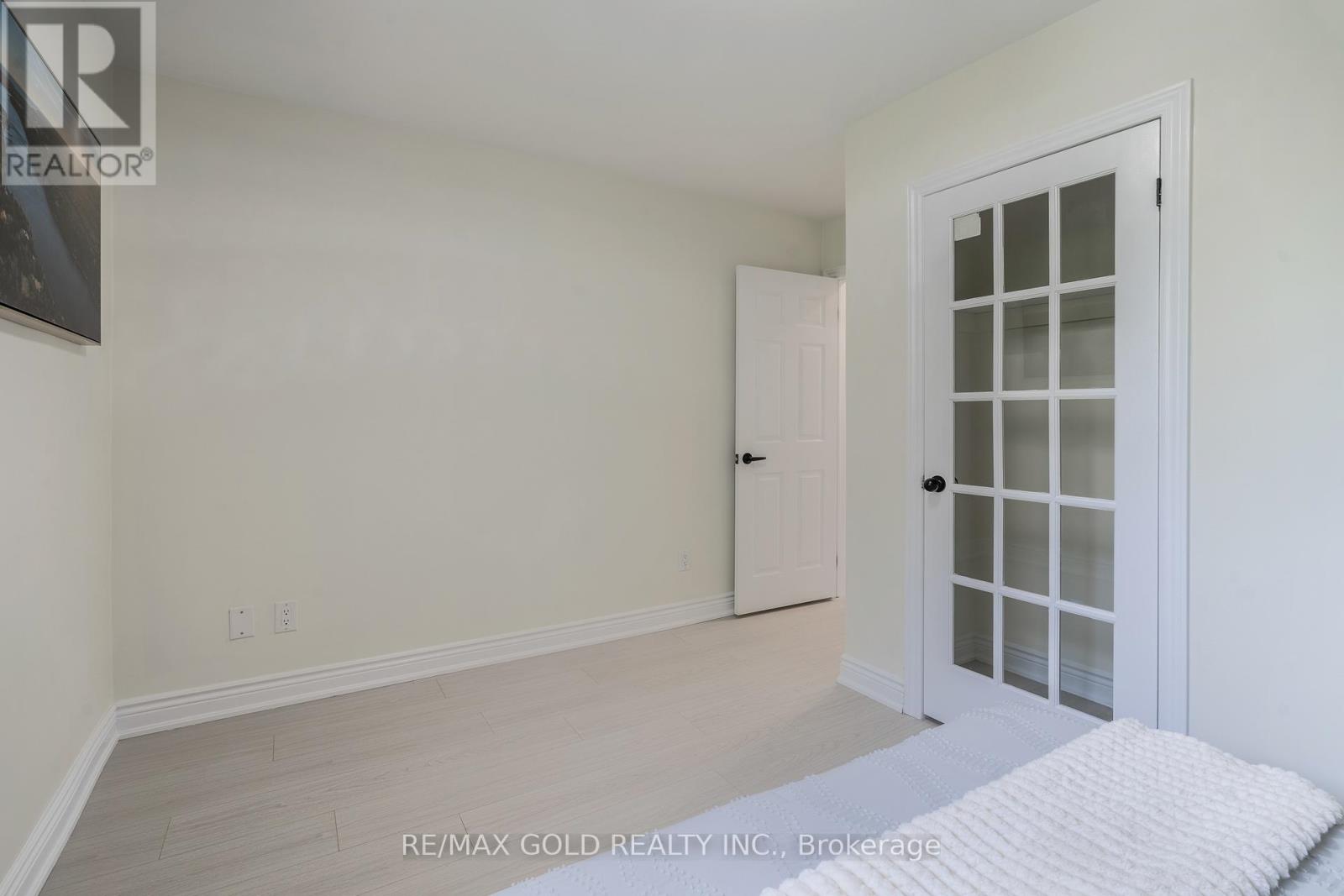 384 Westwood Drive, Kitchener, Ontario  N2M 2L6 - Photo 30 - X12481244