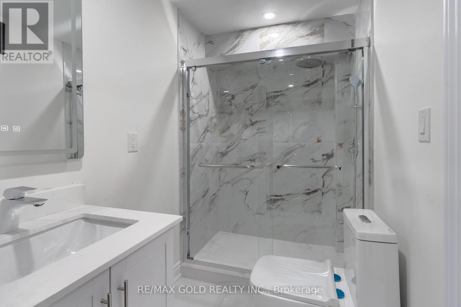 384 Westwood Drive, Kitchener, Ontario  N2M 2L6 - Photo 41 - X12481244