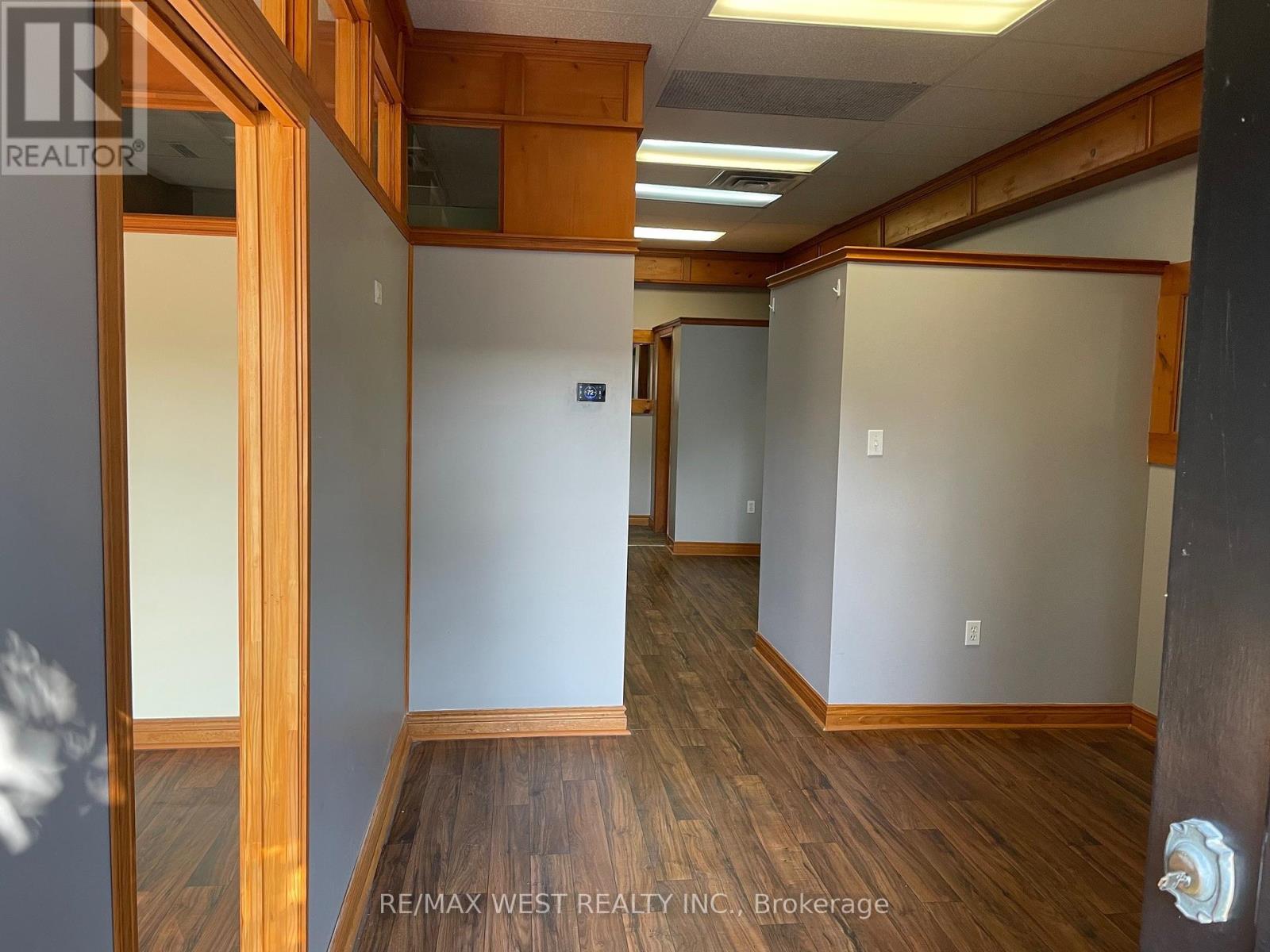 6 - 64 Mississauga Street, Orillia, Ontario  L3V 1V5 - Photo 2 - S12409657