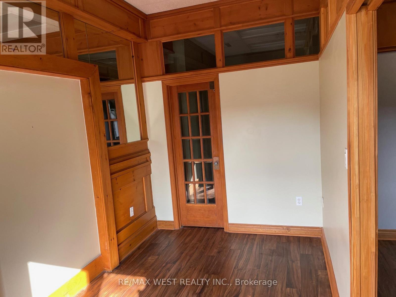 6 - 64 Mississauga Street, Orillia, Ontario  L3V 1V5 - Photo 6 - S12409657