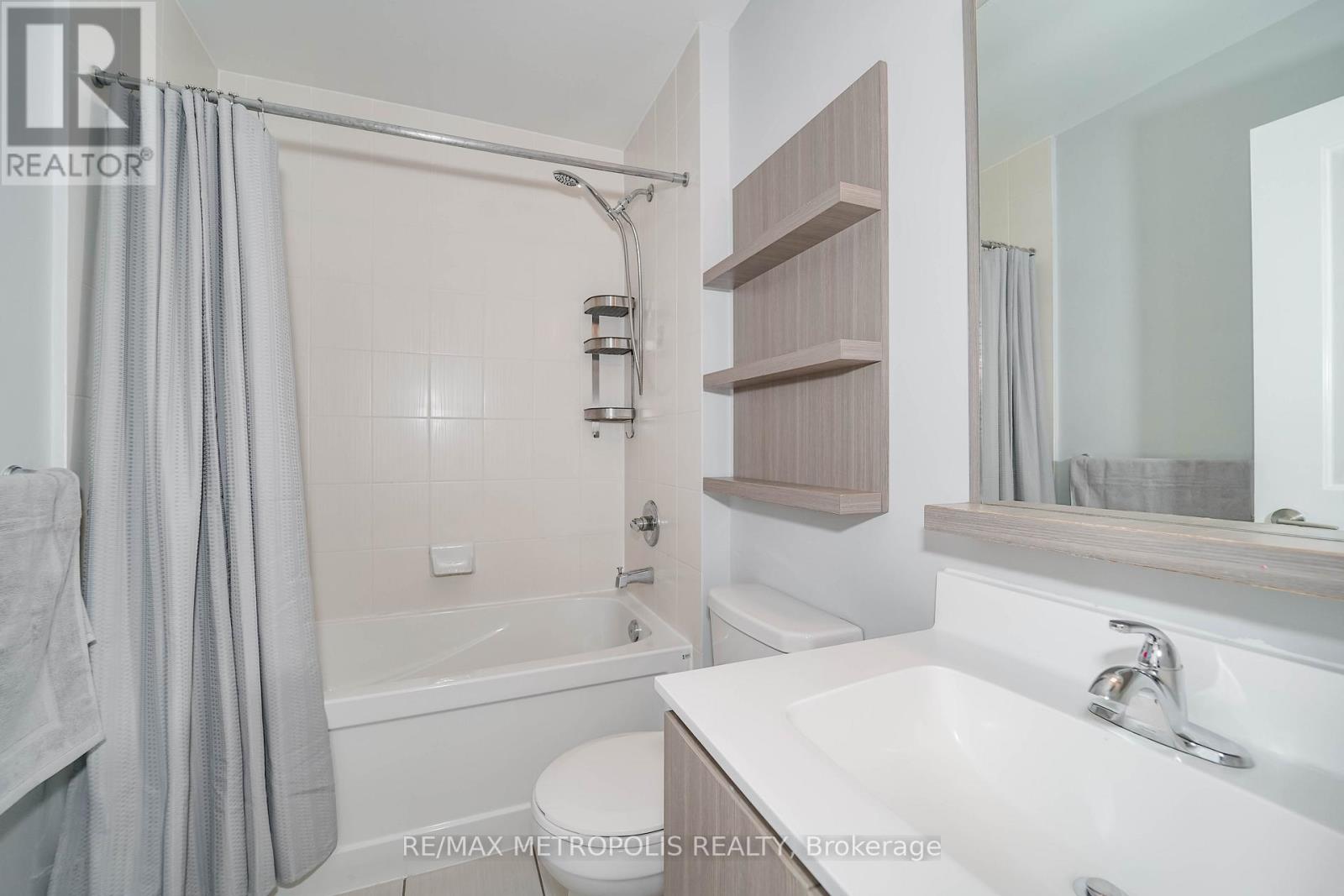2301 - 275 Yorkland Road, Toronto, Ontario  M2J 0B4 - Photo 9 - C12481126