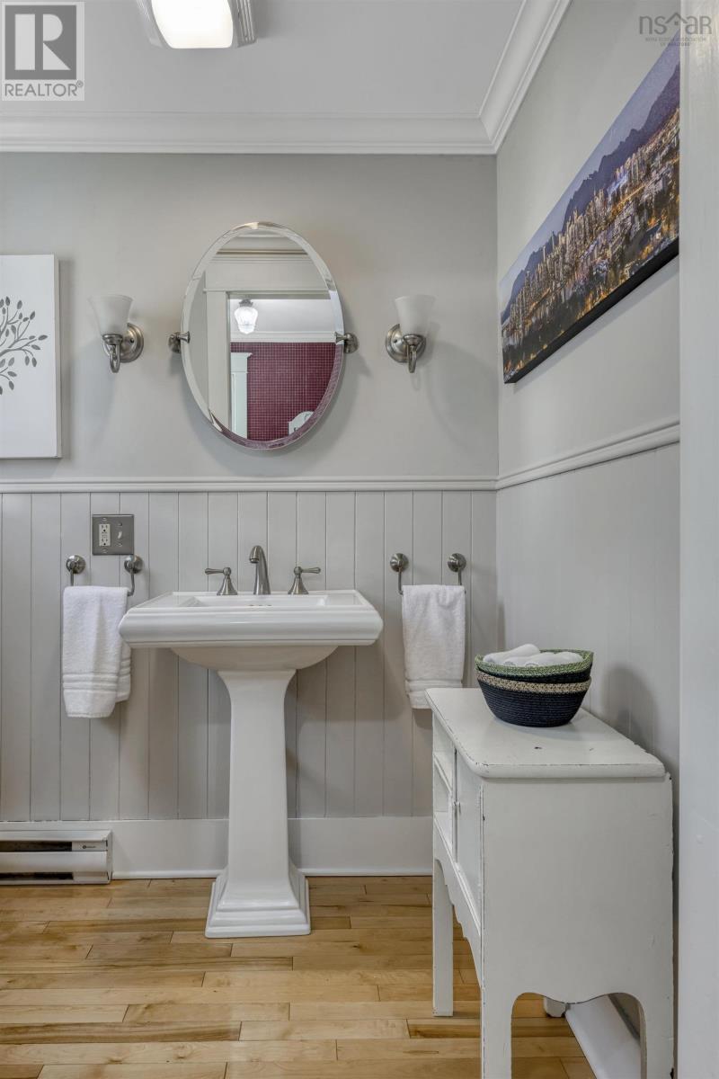 271 Montague Street, Lunenburg, Nova Scotia  B0J 2C0 - Photo 15 - 202514658