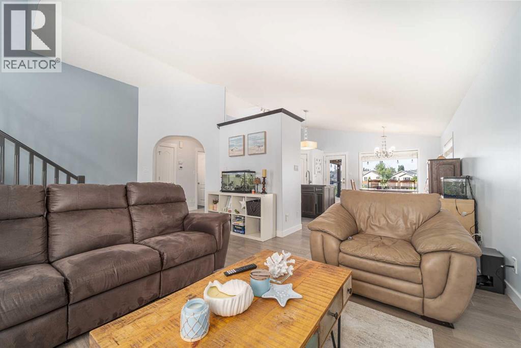 14 Heritage Circle W, Lethbridge, Alberta  T1K 7M8 - Photo 14 - A2266549