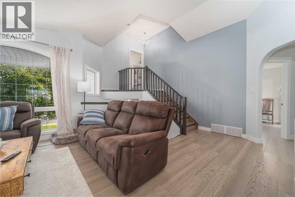 14 Heritage Circle W, Lethbridge, Alberta  T1K 7M8 - Photo 13 - A2266549