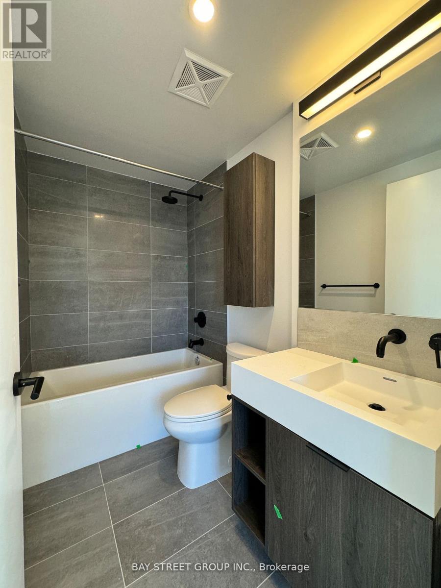 2013 - 108 Peter Street, Toronto, Ontario  M5V 0W2 - Photo 8 - C12481262