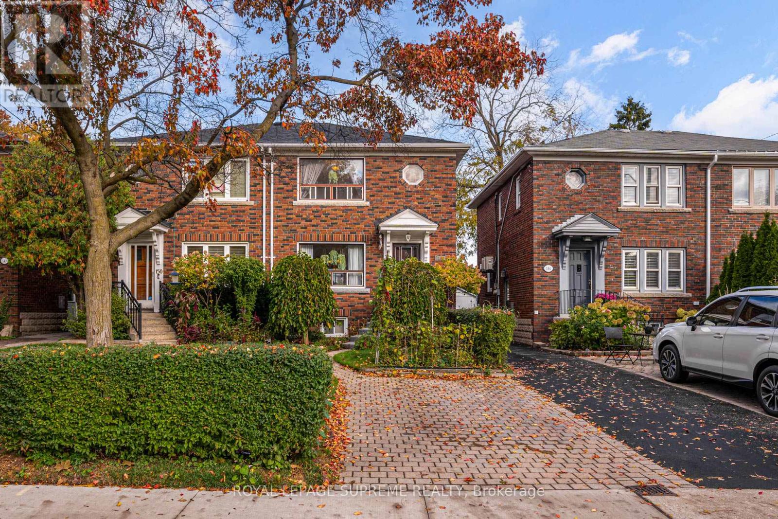 152 Parkhurst Boulevard, Toronto, Ontario  M4G 2E7 - Photo 2 - C12481269