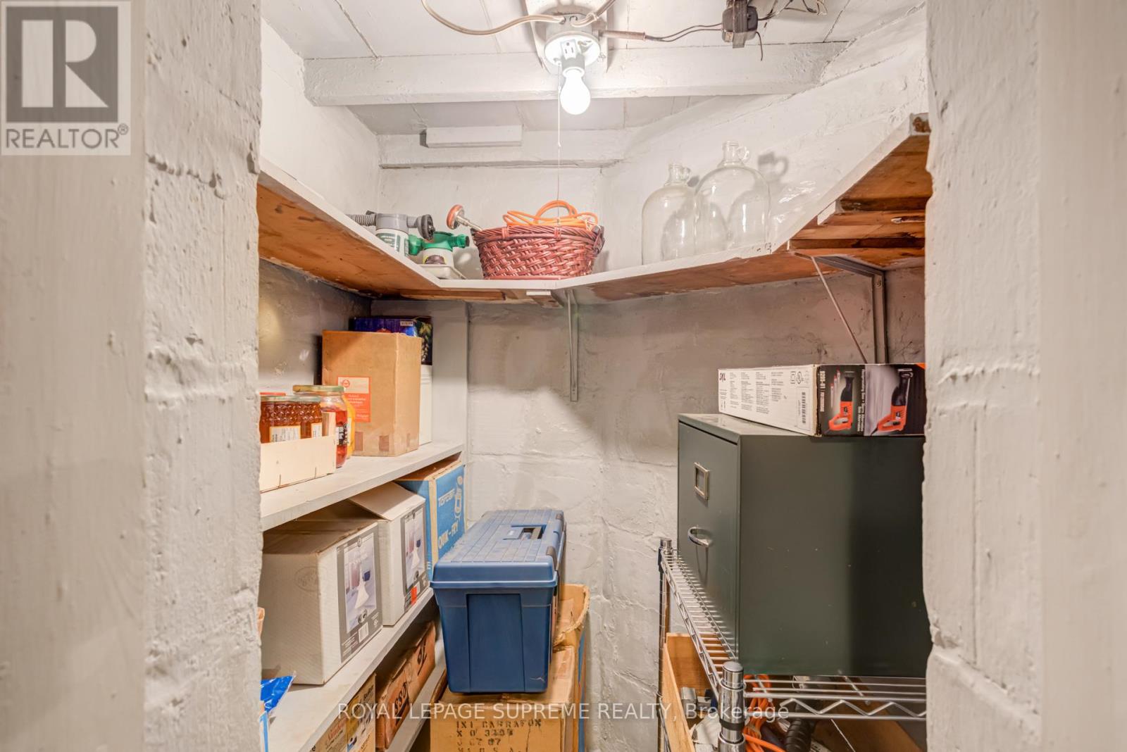 152 Parkhurst Boulevard, Toronto, Ontario  M4G 2E7 - Photo 27 - C12481269