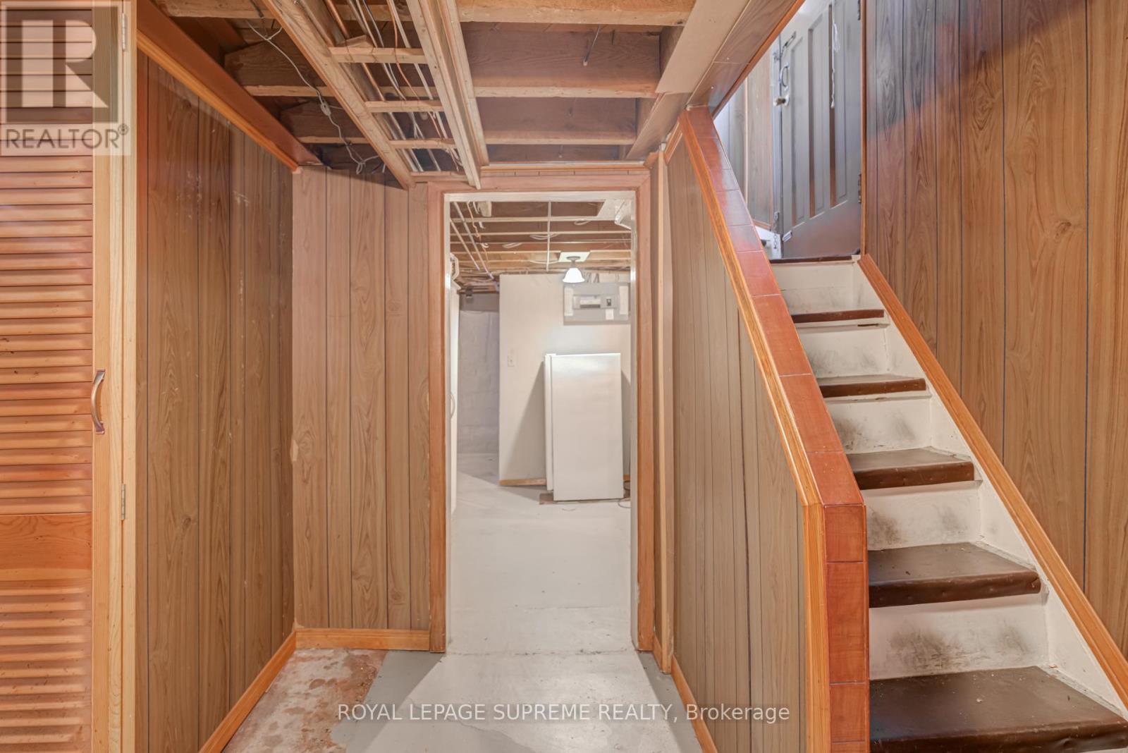 152 Parkhurst Boulevard, Toronto, Ontario  M4G 2E7 - Photo 28 - C12481269