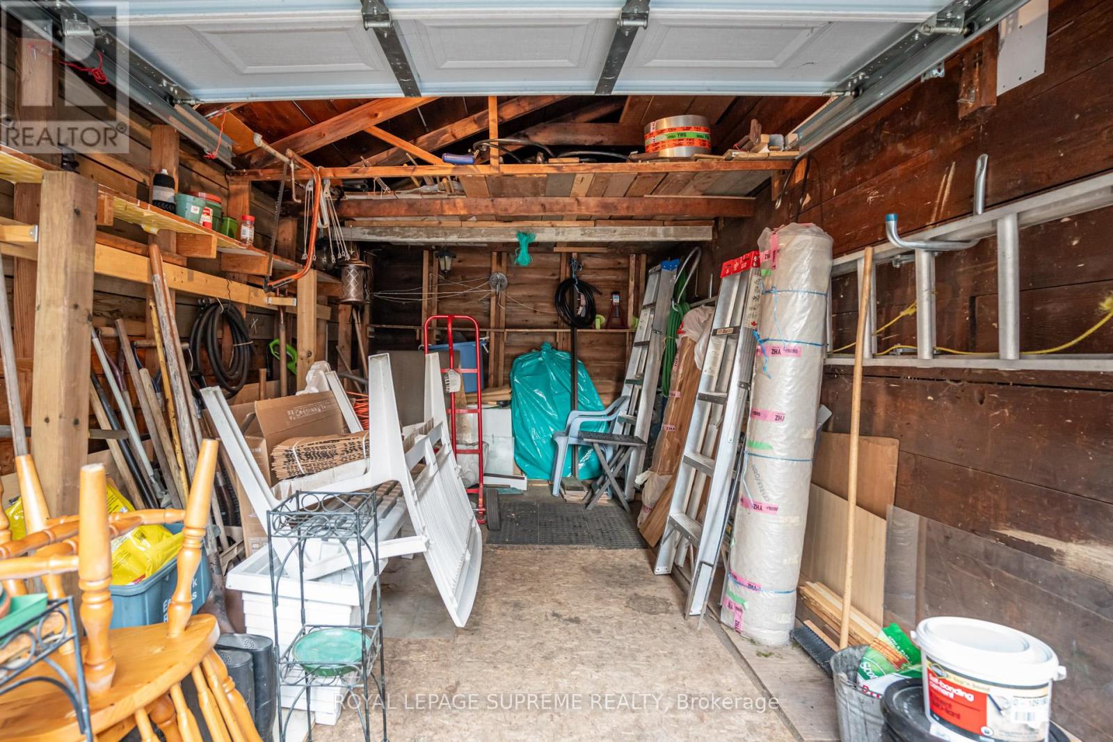 152 Parkhurst Boulevard, Toronto, Ontario  M4G 2E7 - Photo 37 - C12481269