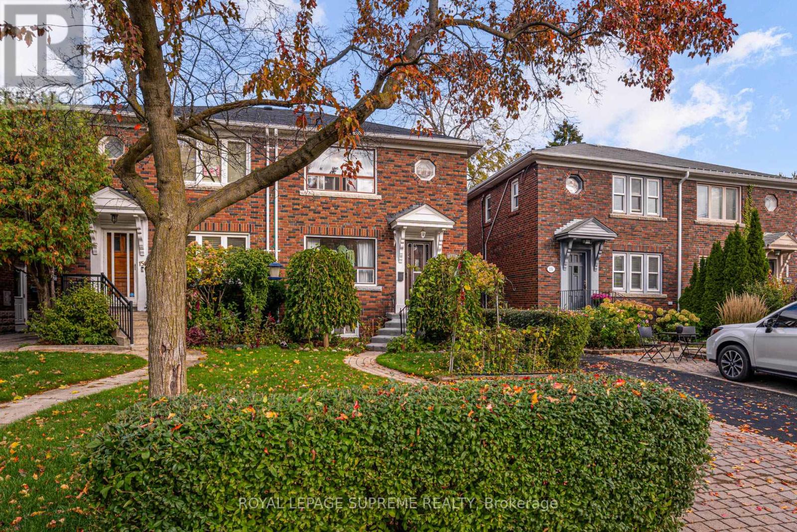 152 Parkhurst Boulevard, Toronto, Ontario  M4G 2E7 - Photo 4 - C12481269