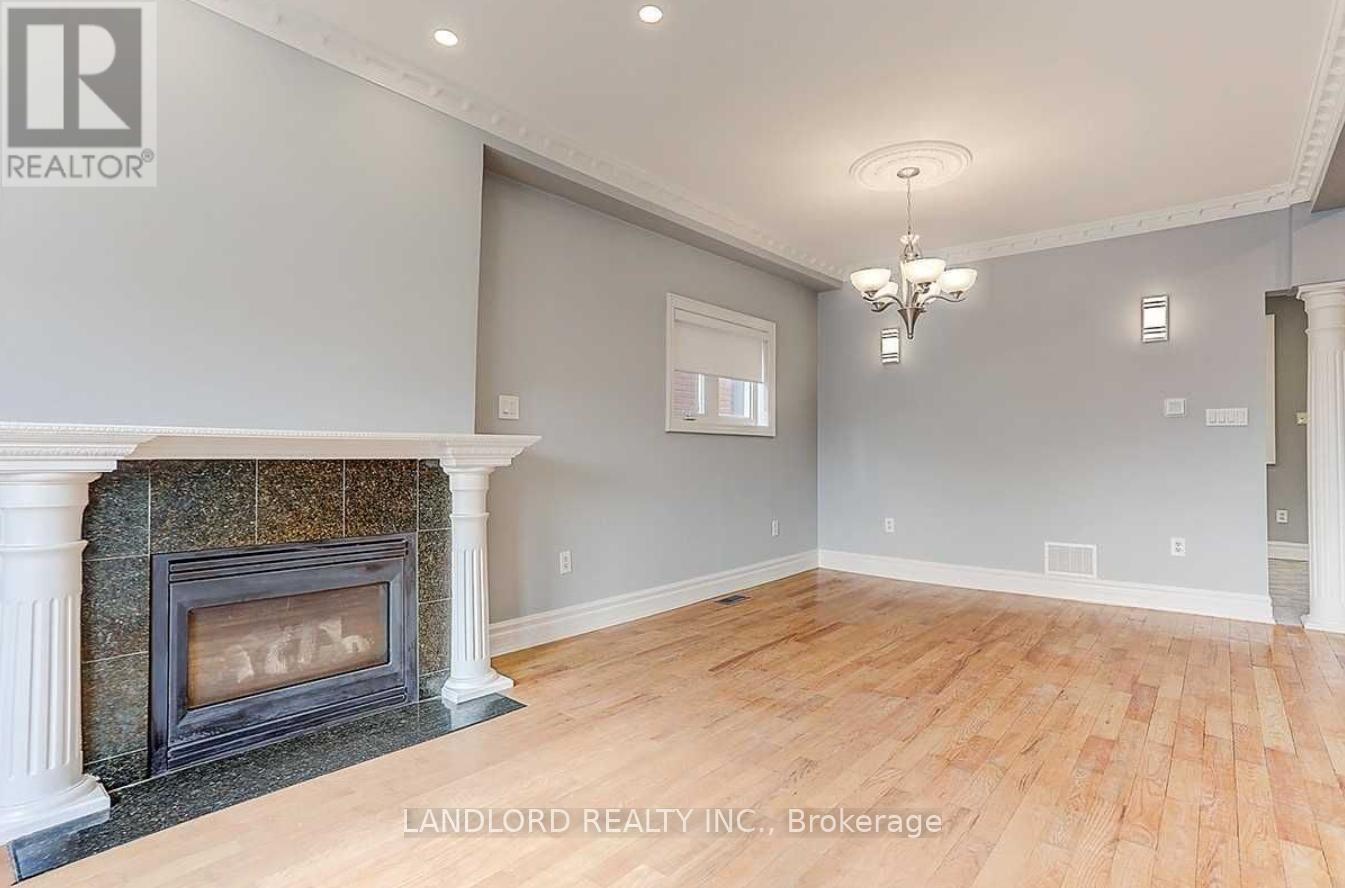 34 Jesmond Avenue, Toronto, Ontario  M6E 1V5 - Photo 13 - C12481280