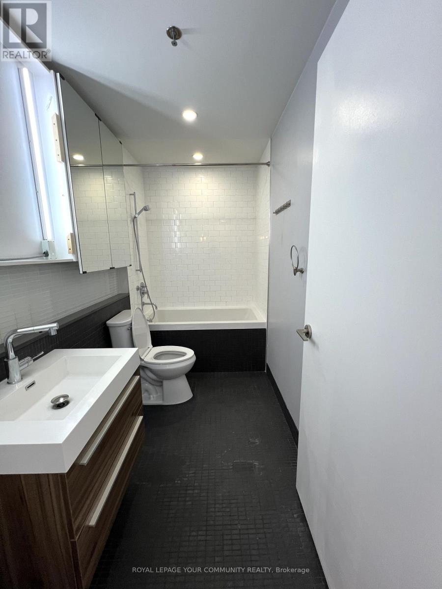 1105 - 8 Dovercourt Road, Toronto, Ontario  M6J 0B6 - Photo 16 - C12481016