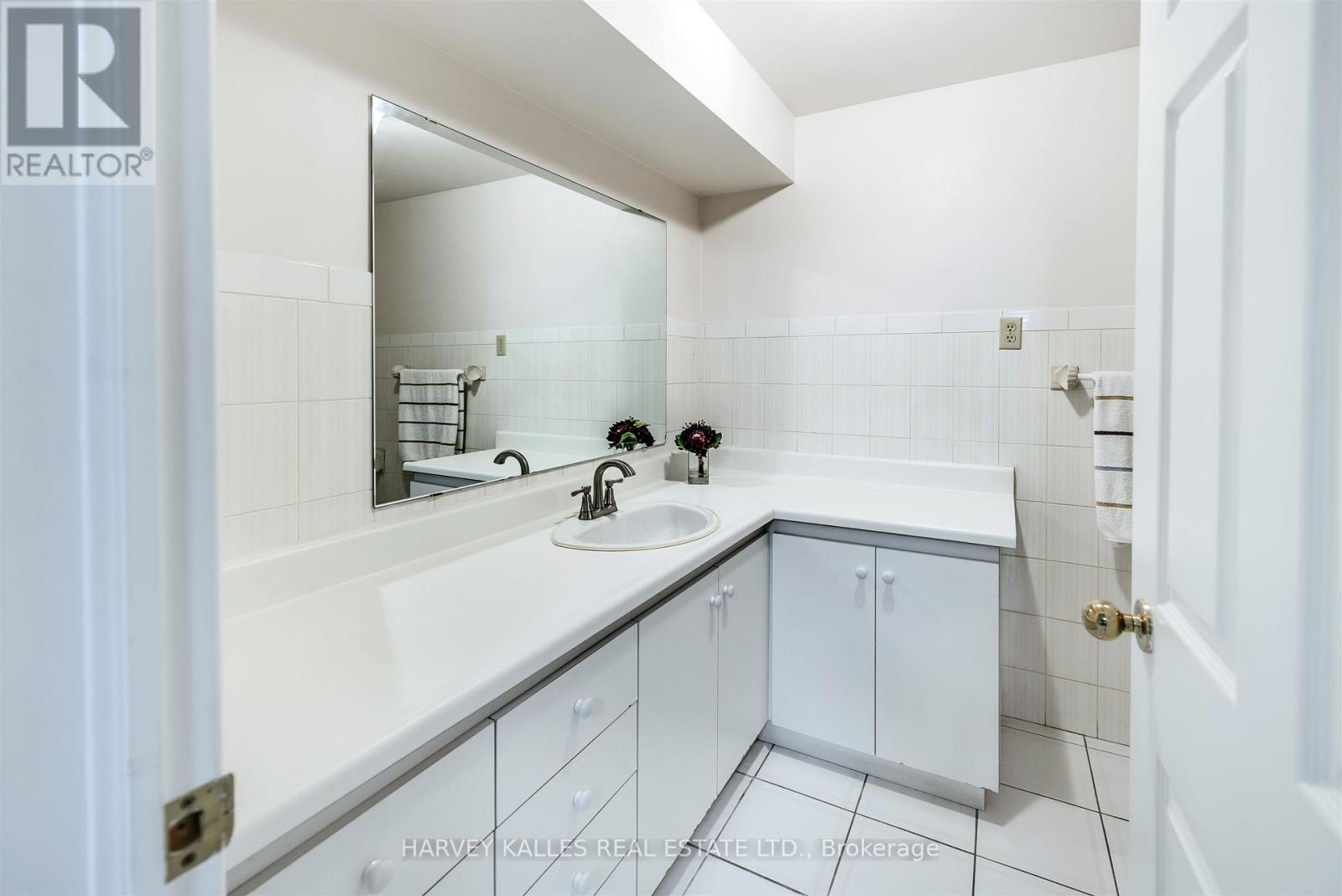 113 Cabaletta Crescent, Vaughan, Ontario  L4L 6L1 - Photo 33 - N12478420
