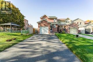 14 GREENFIELD CRESCENT, Whitby, Ontario