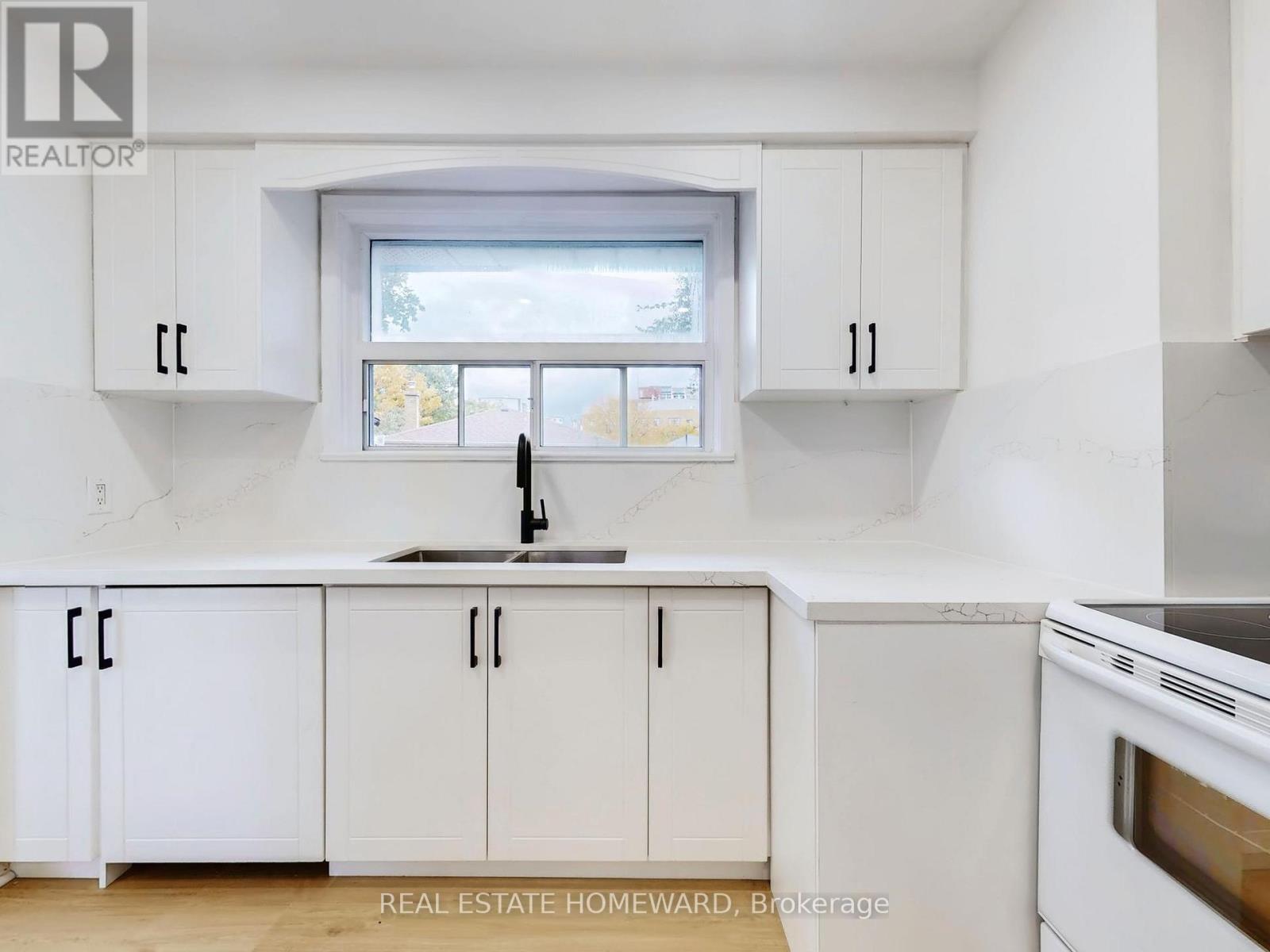 4 Porchester Drive, Toronto, Ontario  M1J 2R3 - Photo 14 - E12481299