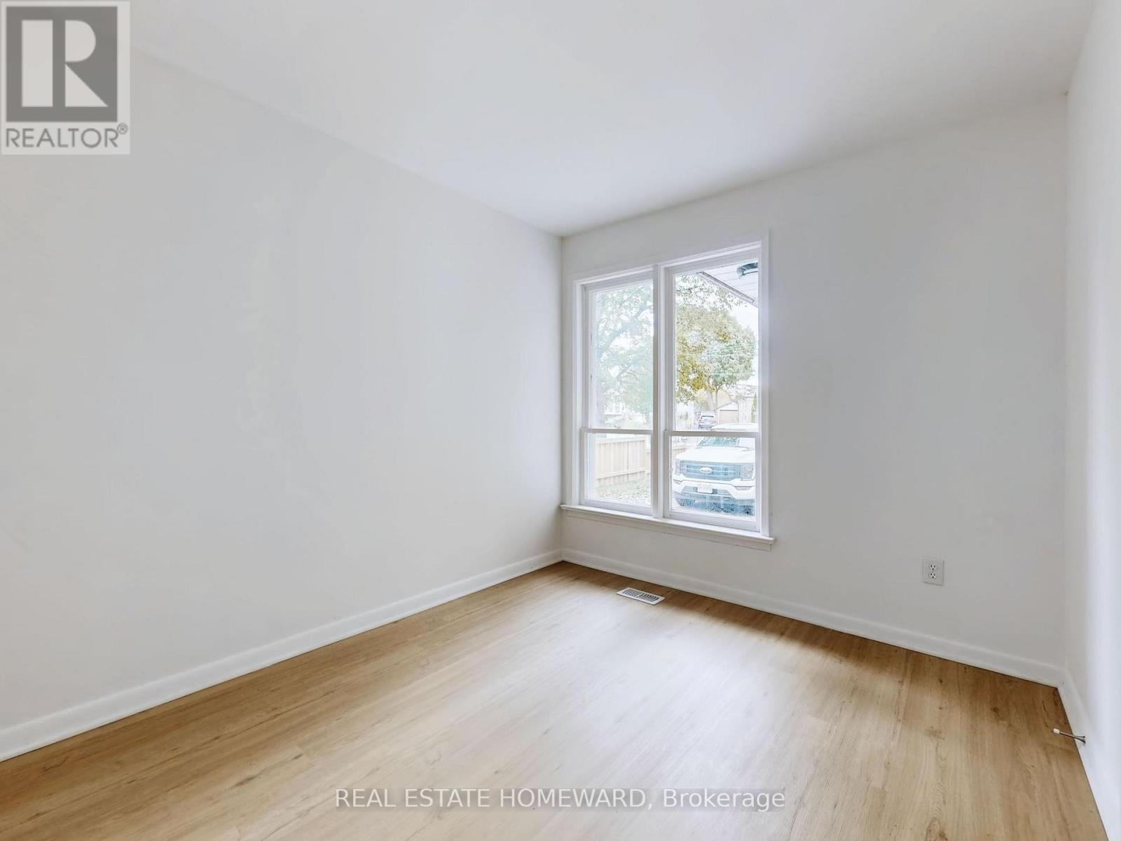 4 Porchester Drive, Toronto, Ontario  M1J 2R3 - Photo 19 - E12481299