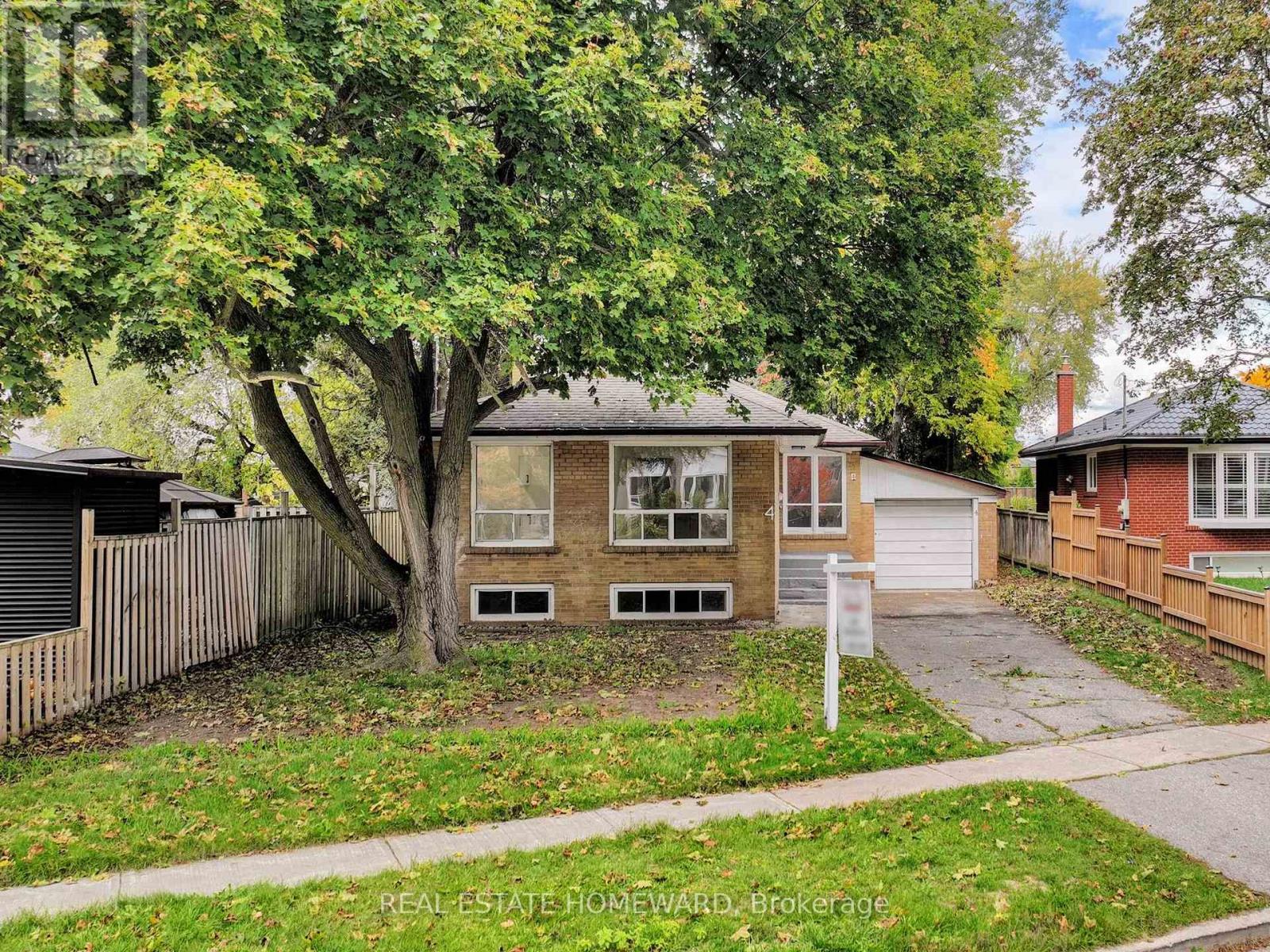 4 Porchester Drive, Toronto, Ontario  M1J 2R3 - Photo 3 - E12481299