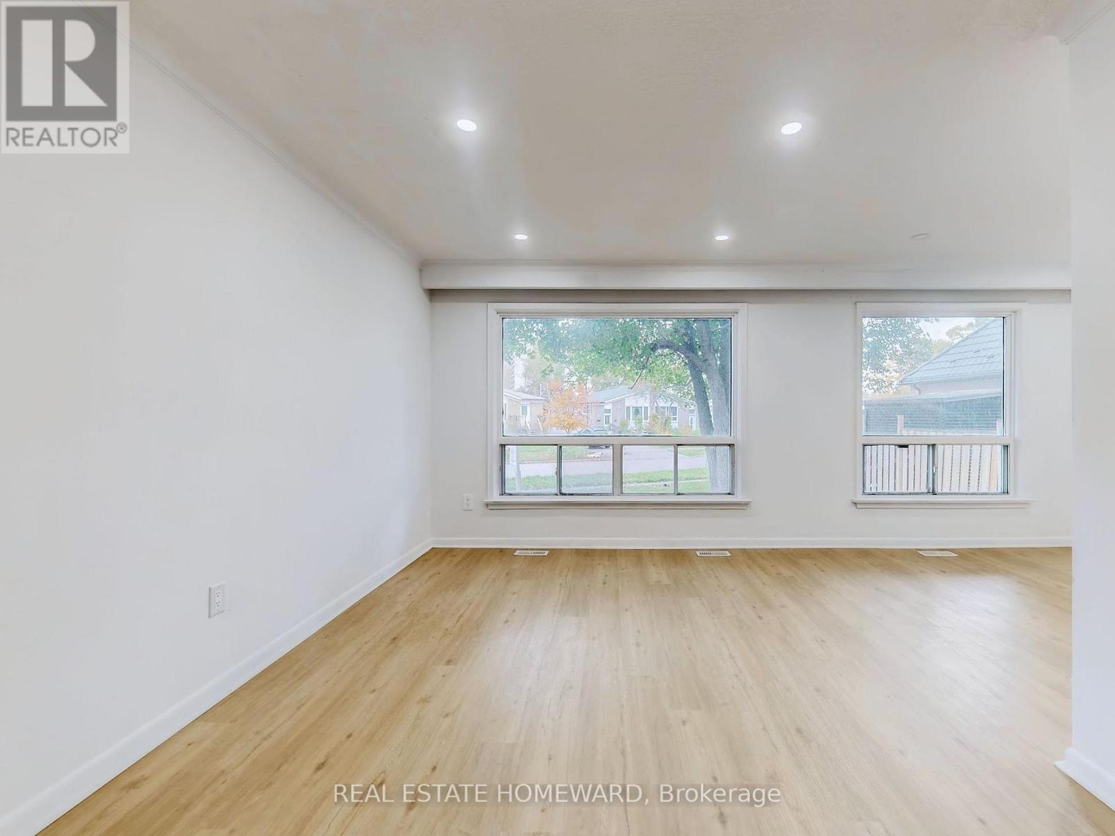 4 Porchester Drive, Toronto, Ontario  M1J 2R3 - Photo 6 - E12481299