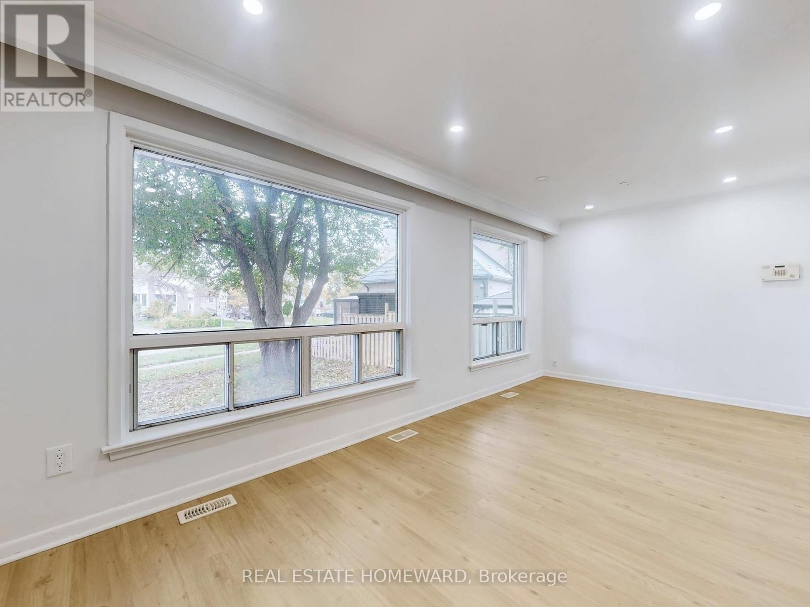 4 Porchester Drive, Toronto, Ontario  M1J 2R3 - Photo 8 - E12481299