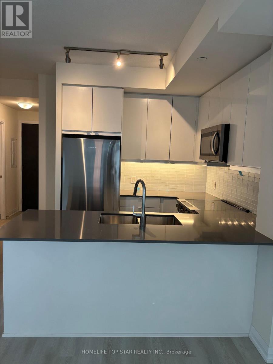 1905 - 3260 Sheppard Avenue E, Toronto, Ontario  M1T 3K3 - Photo 3 - E12481302