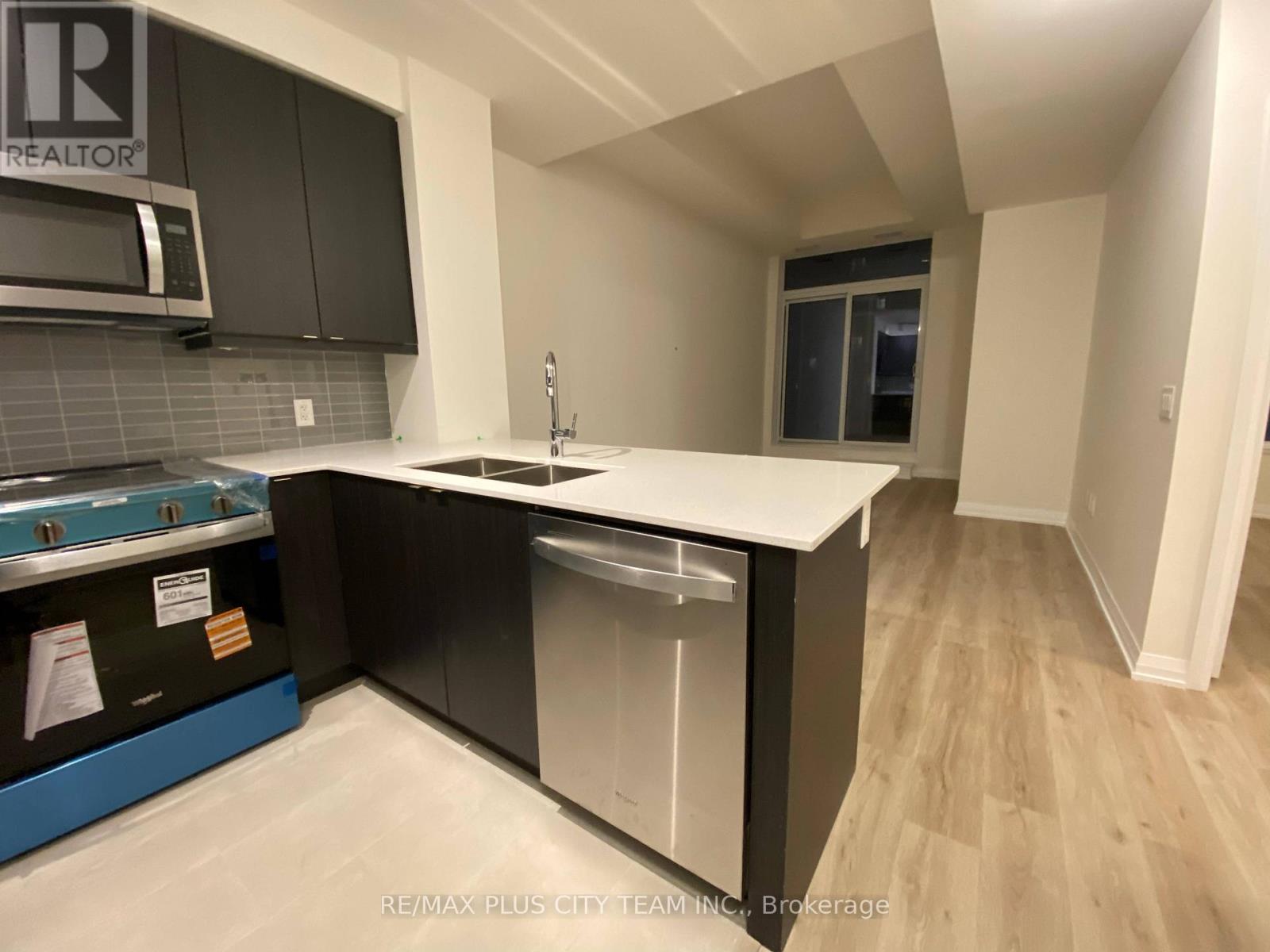 902 - 3260 Sheppard Avenue E, Toronto, Ontario  M1T 3K3 - Photo 7 - E12481355