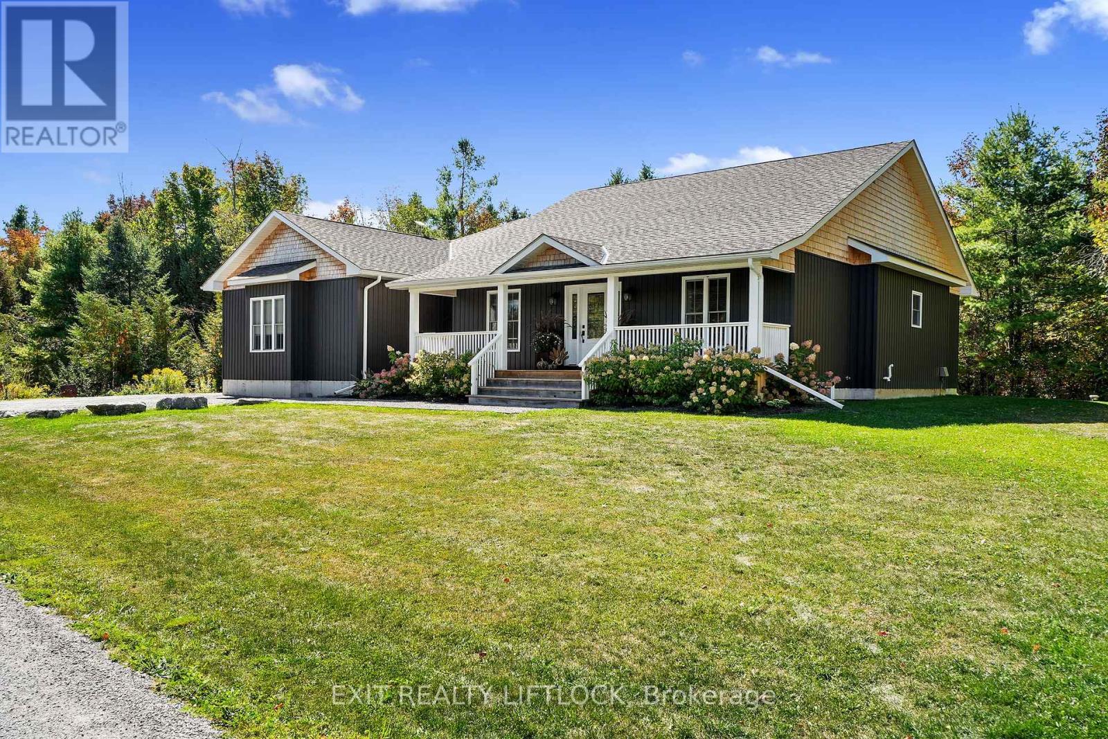 1658 County Road 40, Douro-Dummer, Ontario  K0L 2V0 - Photo 2 - X12418082