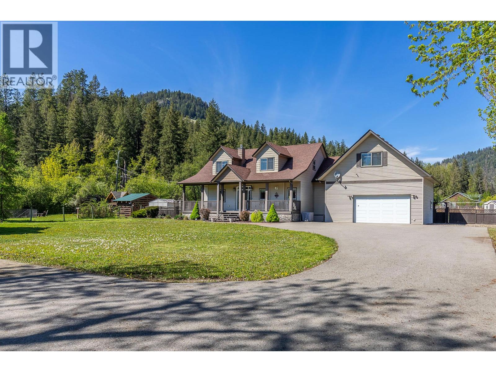 5575 Highway 6 Highway, Coldstream, British Columbia  V1T 3E2 - Photo 3 - 10366706