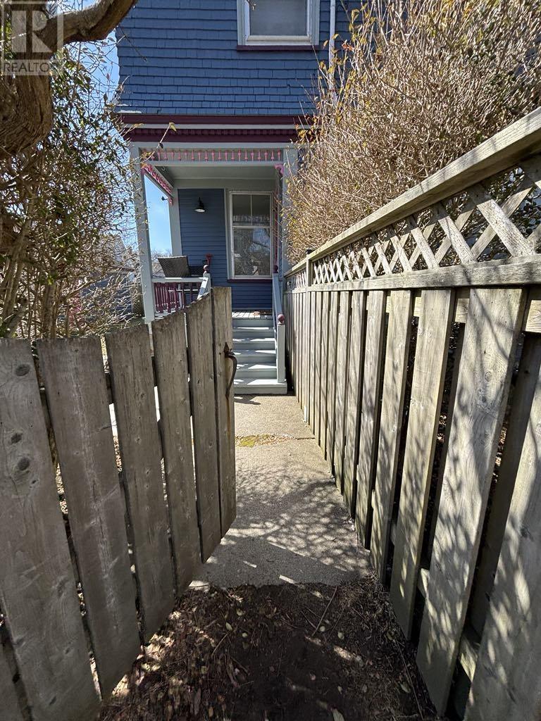 67 Cliff Street, Yarmouth, Nova Scotia  B5A 3J1 - Photo 14 - 202509266