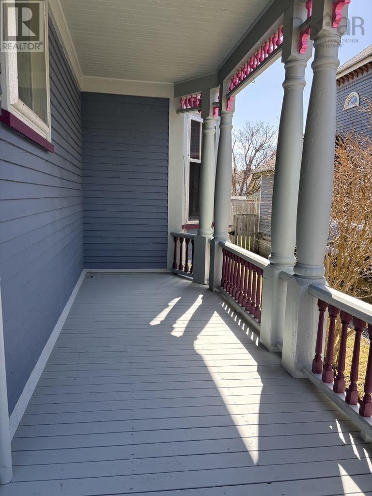 67 Cliff Street, Yarmouth, Nova Scotia  B5A 3J1 - Photo 11 - 202509286