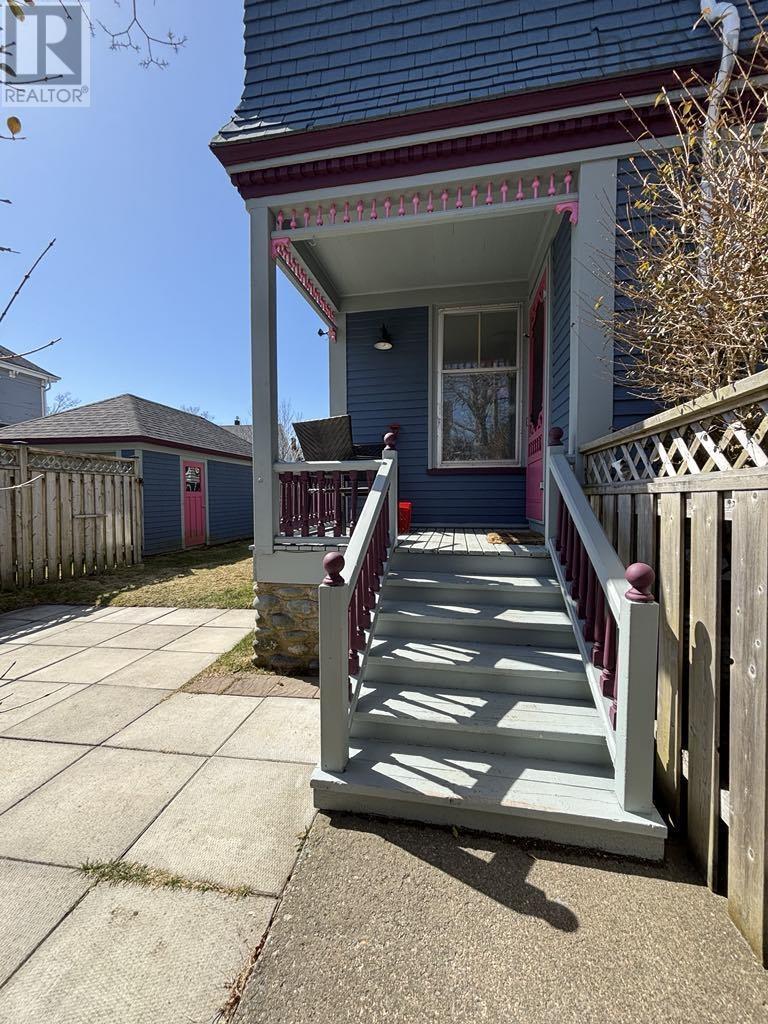 67 Cliff Street, Yarmouth, Nova Scotia  B5A 3J1 - Photo 16 - 202509286