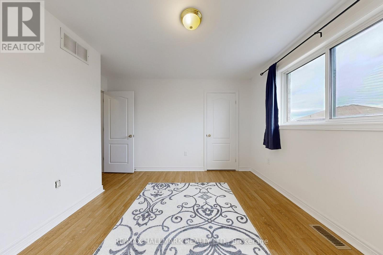 148 Fairwood Drive, Georgina, Ontario  L4P 3Y2 - Photo 35 - N12481291