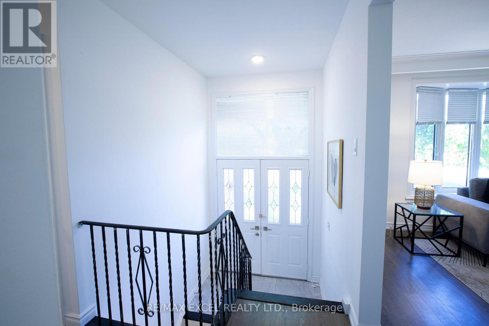 33 Alanadale Avenue, Markham, Ontario  L3P 1S4 - Photo 2 - N12481304