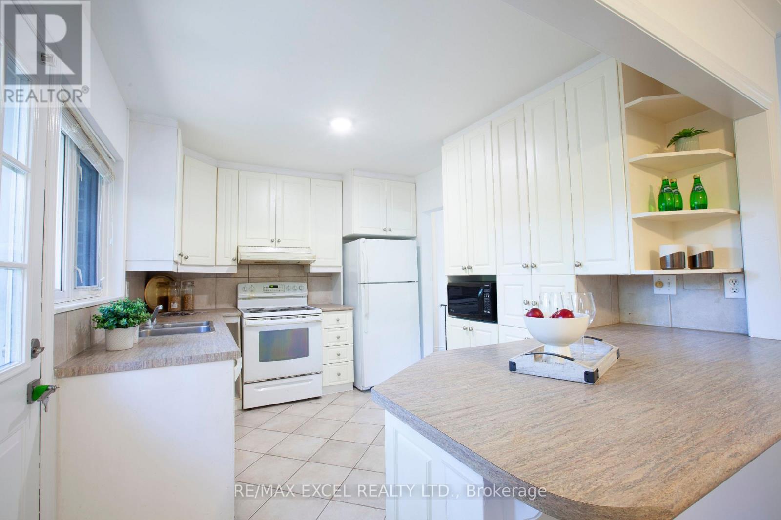 33 Alanadale Avenue, Markham, Ontario  L3P 1S4 - Photo 8 - N12481304
