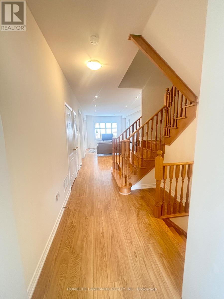 12 Hua Du Avenue, Markham, Ontario  L6C 0T2 - Photo 10 - N12481342