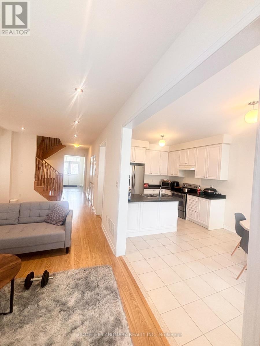 12 Hua Du Avenue, Markham, Ontario  L6C 0T2 - Photo 20 - N12481342