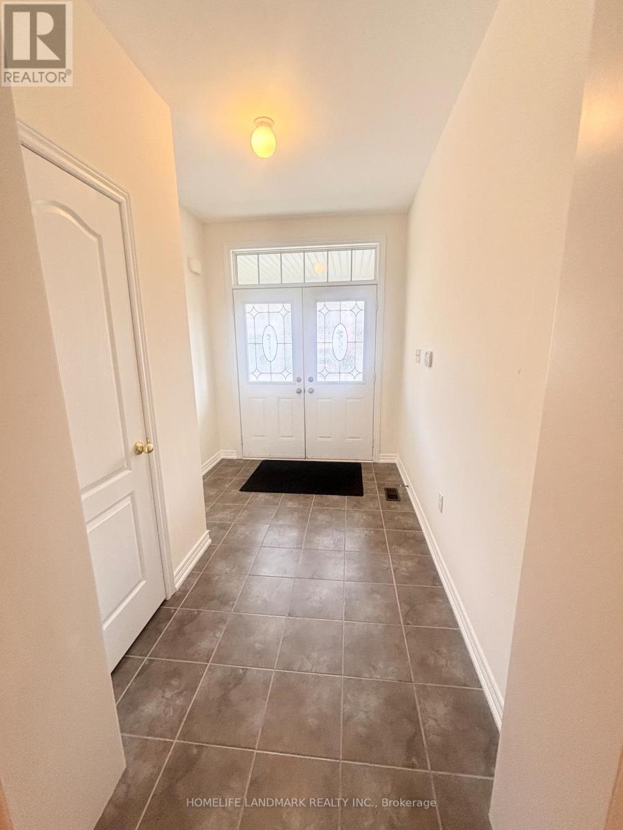 12 Hua Du Avenue, Markham, Ontario  L6C 0T2 - Photo 5 - N12481342