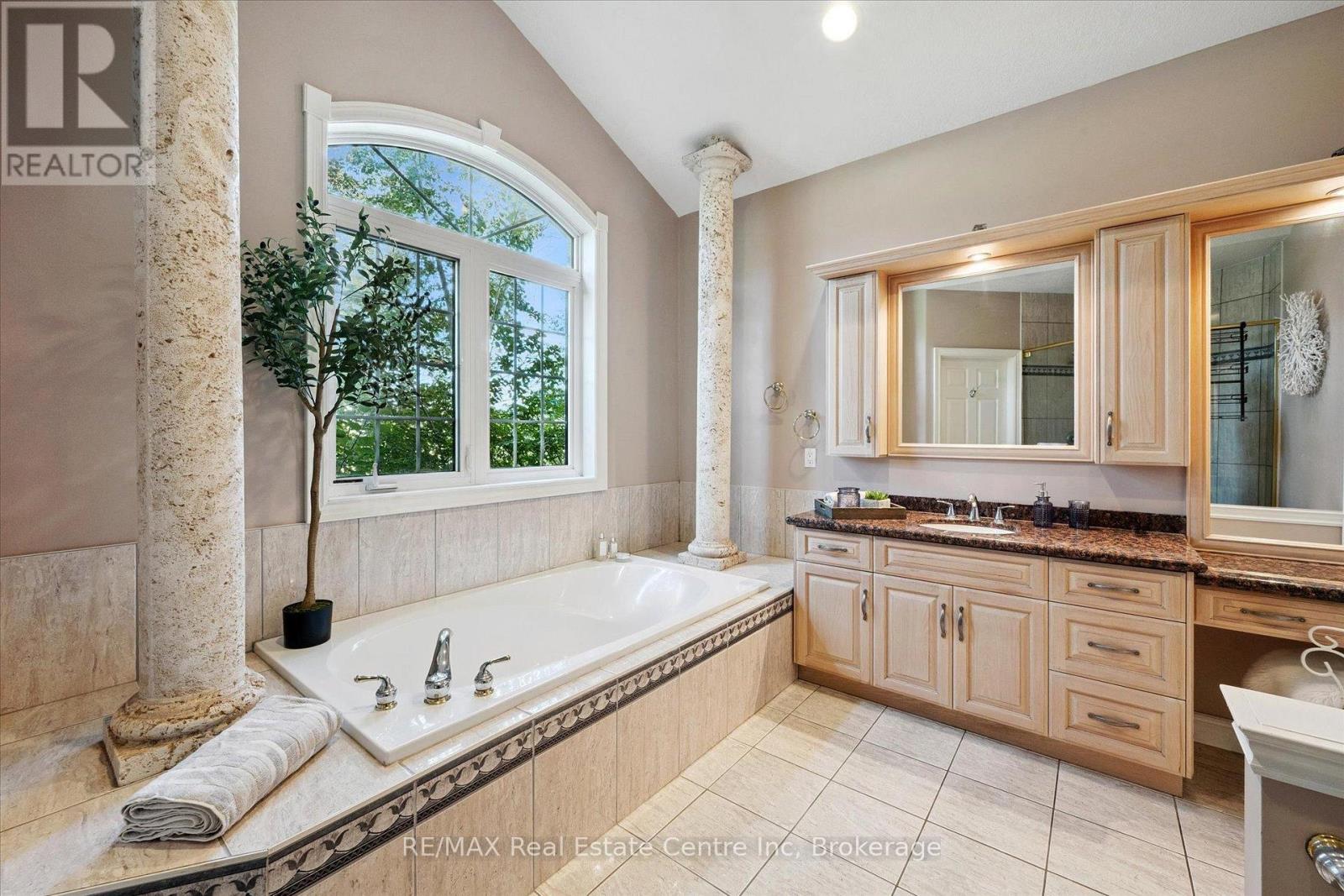 5946 Wellington Rd 86 Road, Woolwich, Ontario  N0B 2V0 - Photo 17 - X12481395