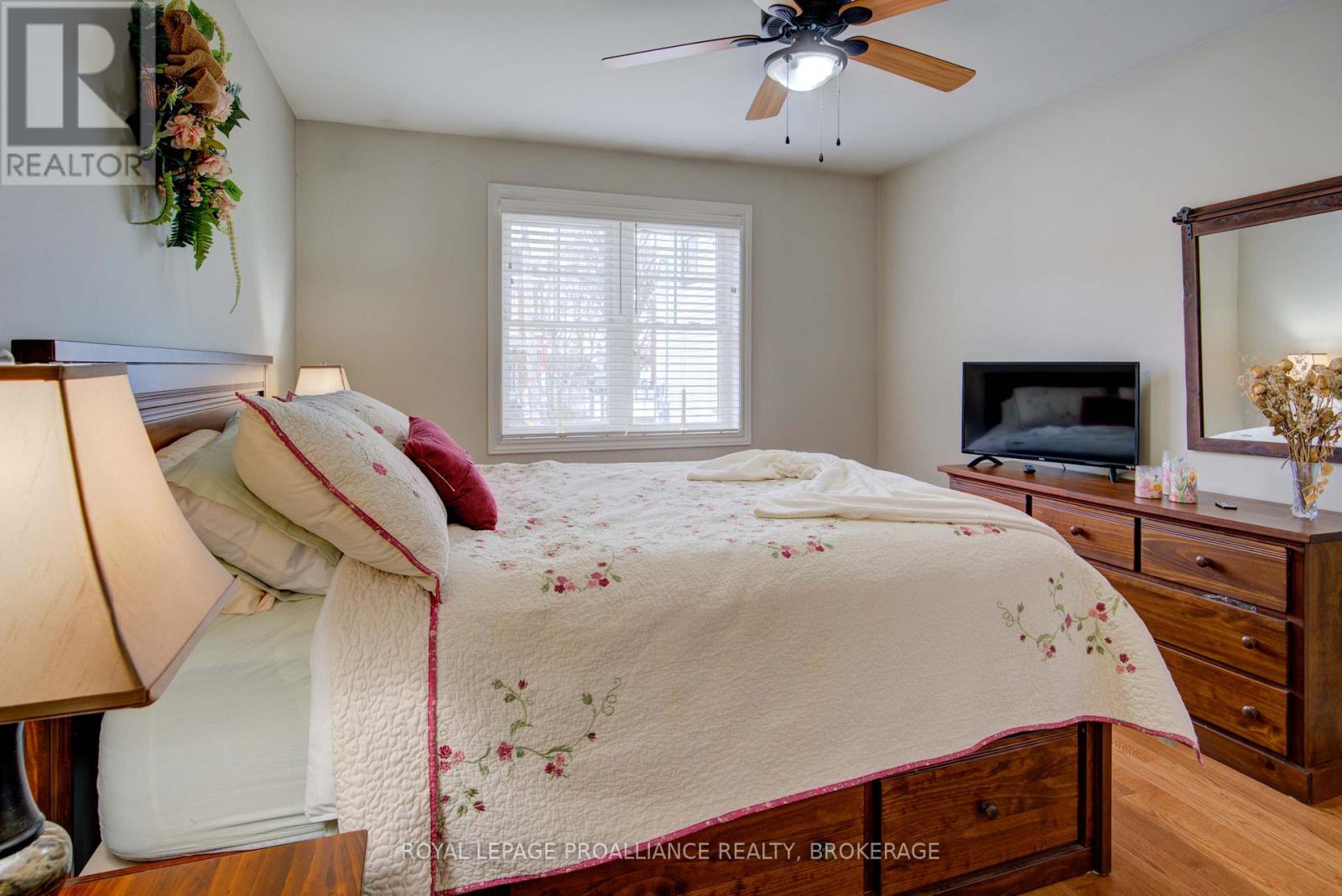 1086 Prince Street, Lansdowne Village, Ontario  K0E 1L0 - Photo 12 - X12481385
