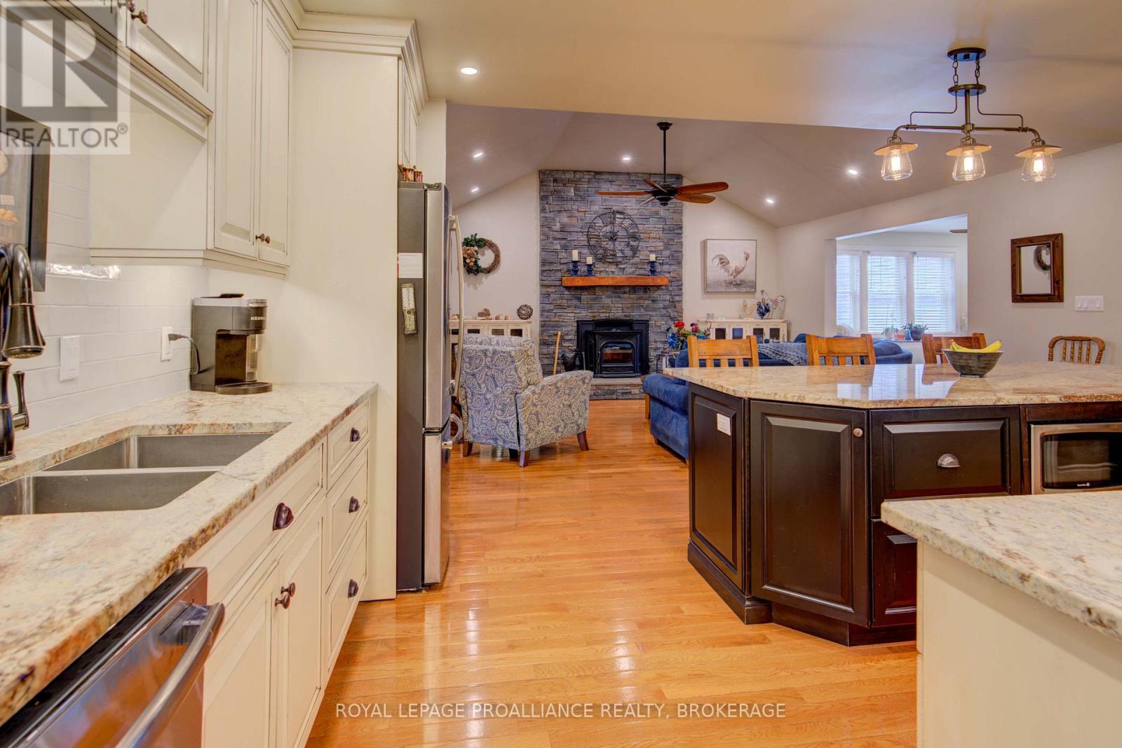 1086 Prince Street, Lansdowne Village, Ontario  K0E 1L0 - Photo 21 - X12481385