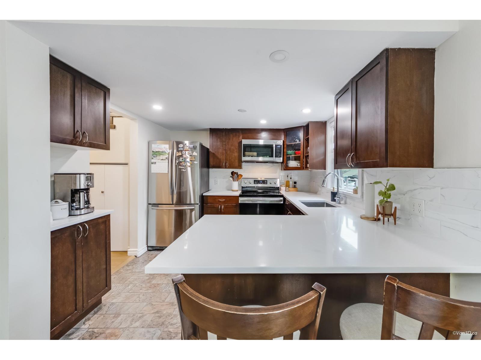 205 7162 133a Street, Surrey, British Columbia  V3W 7Z9 - Photo 13 - R3061299