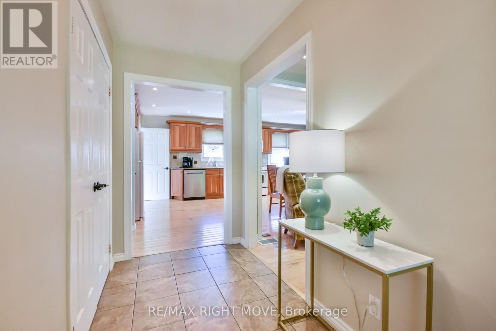 2009 Marchmont Road, Severn (Marchmont), Ontario  L3V 0V6 - Photo 11 - S12481362