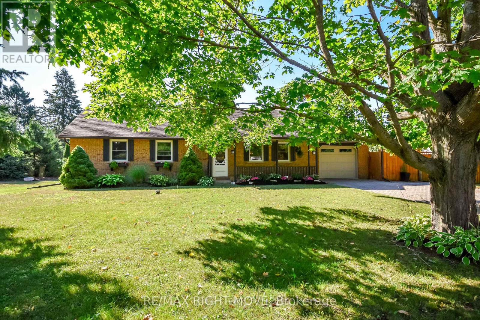 2009 Marchmont Road, Severn (Marchmont), Ontario  L3V 0V6 - Photo 4 - S12481362