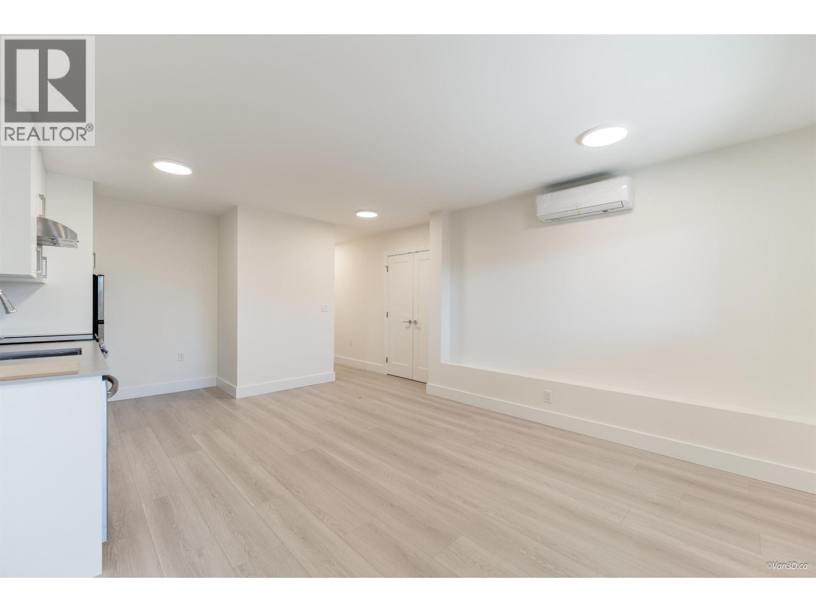 5852 Forglen Drive, Burnaby, British Columbia  V5H 3L3 - Photo 36 - R3061677