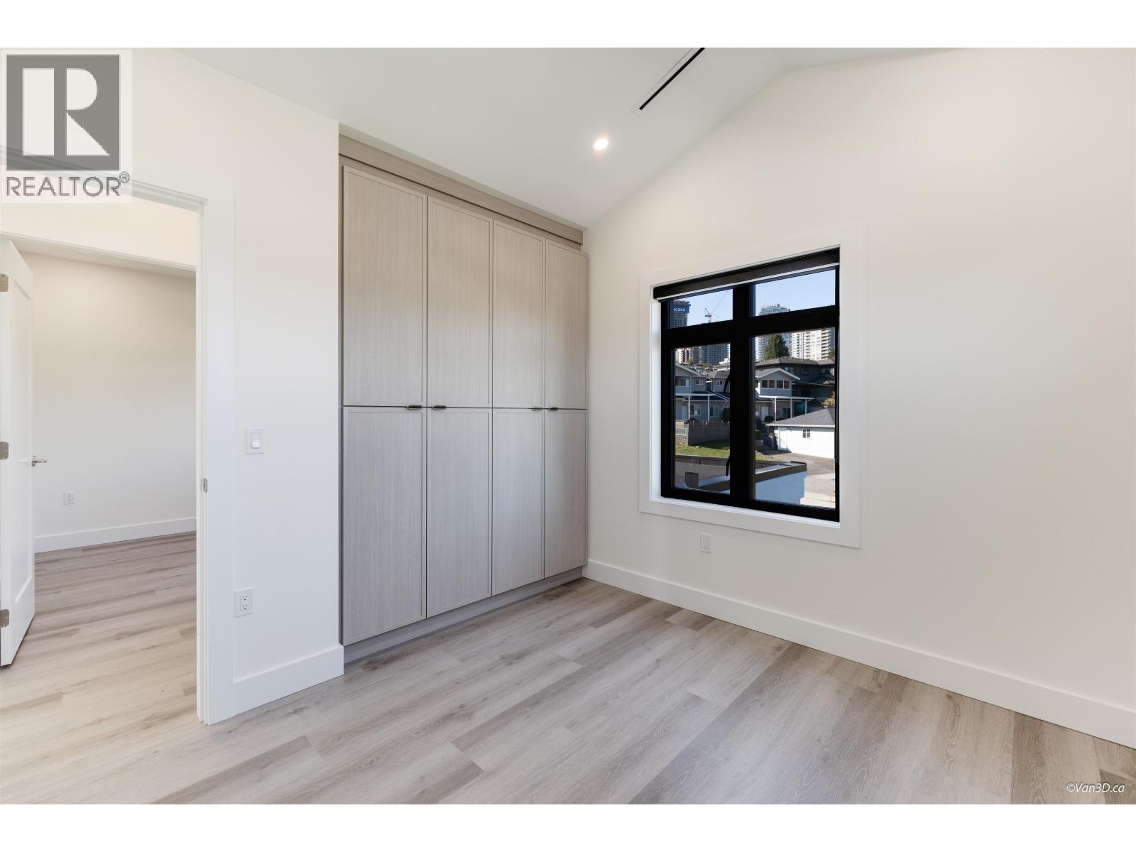 5852 Forglen Drive, Burnaby, British Columbia  V5H 3L3 - Photo 30 - R3061677