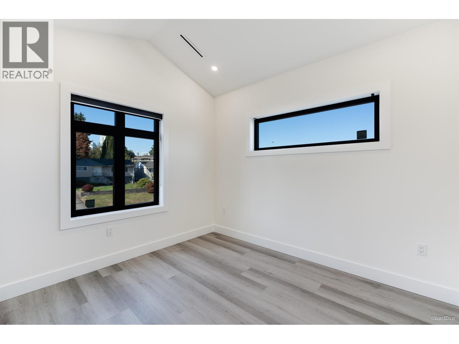 5852 Forglen Drive, Burnaby, British Columbia  V5H 3L3 - Photo 28 - R3061677