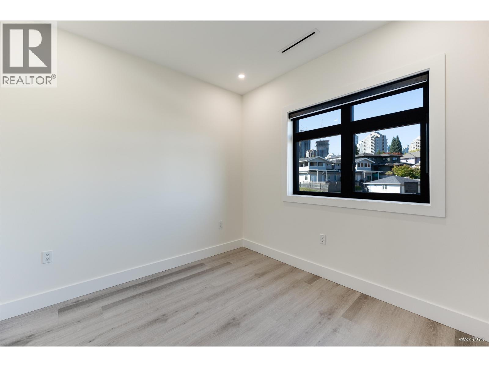 5852 Forglen Drive, Burnaby, British Columbia  V5H 3L3 - Photo 29 - R3061677